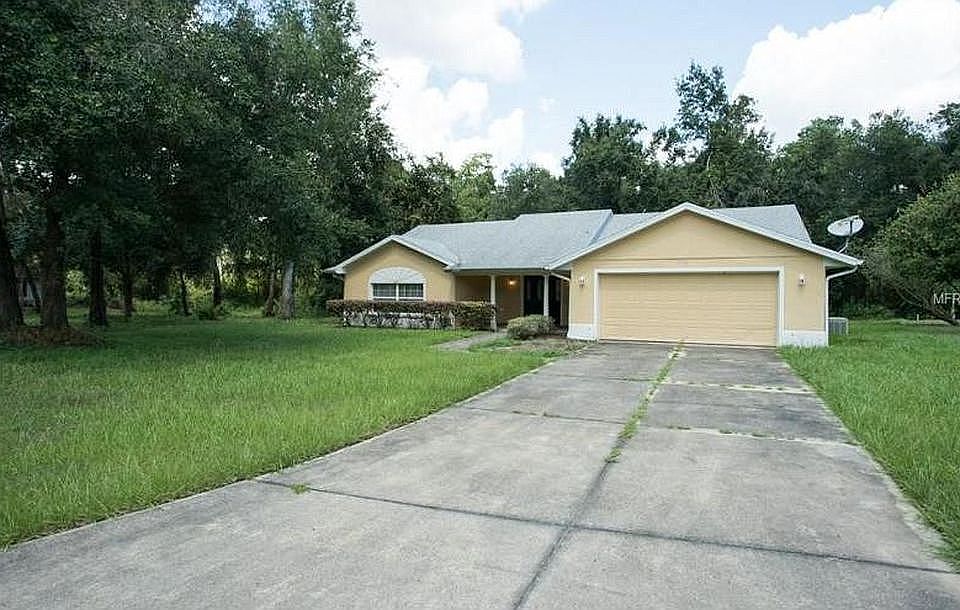 Front. Driveway was washed
