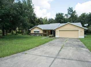 706 Village Ct, Fruitland Park, FL 34731