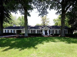 12353 Conway Rd, Saint Louis, MO 63141