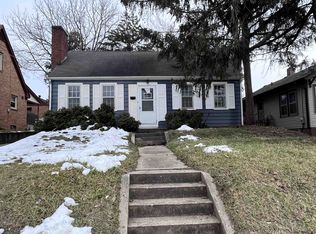 222 S Rockford Ave, Rockford, IL 61104