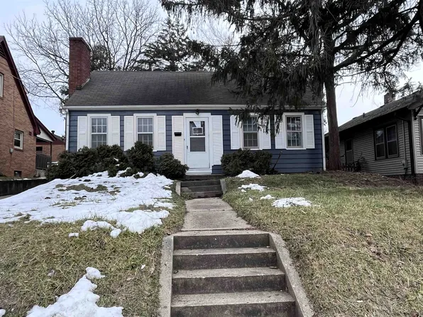 222 S Rockford Ave, Rockford, IL 61104