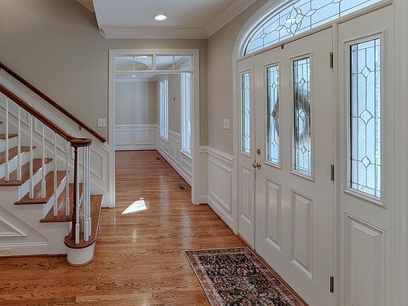 2nd image of 9193 Hemingway Grove Cir