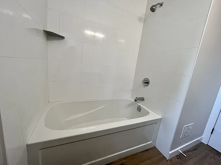 34 Hodge St — Photo 8
