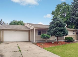 391 S Peoria Cir, Aurora, CO 80012