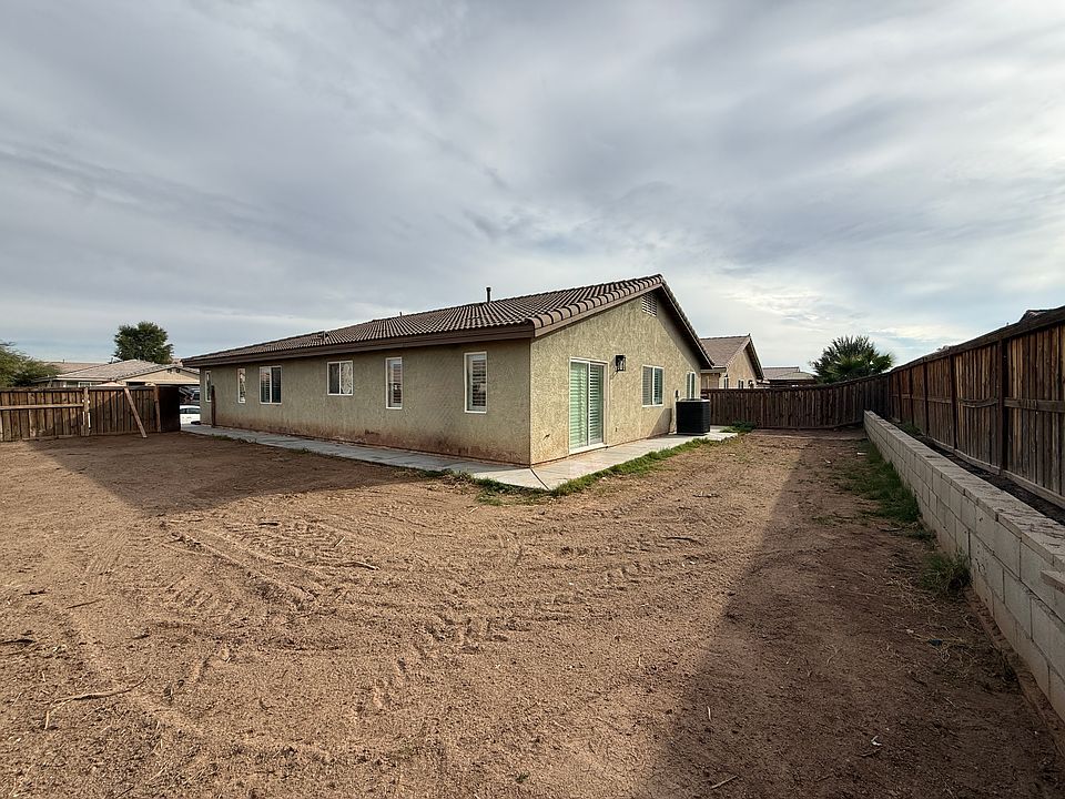 2nd image of 1165 Fairfield Way
