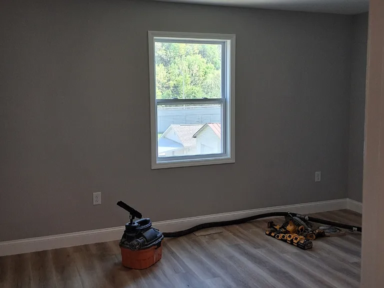 2906 Helen Dr — Photo 3