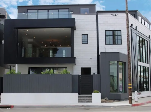 412 29th St #A, Newport Beach, CA 92663