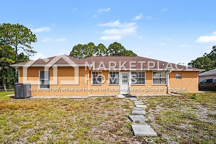 830 Painesville St SE — Photo 24