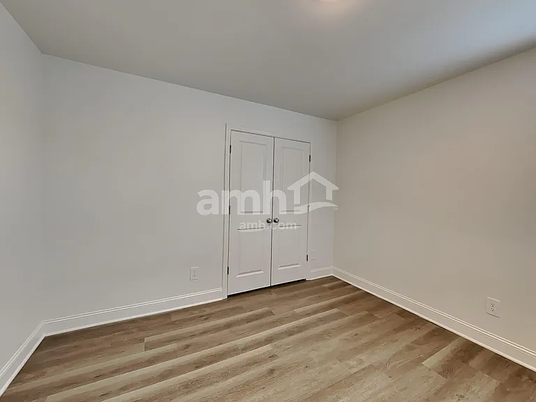 216 Latitia Ln — Photo 16