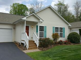 4 Bent Grass Ct #B, Black Mountain, NC 28711
