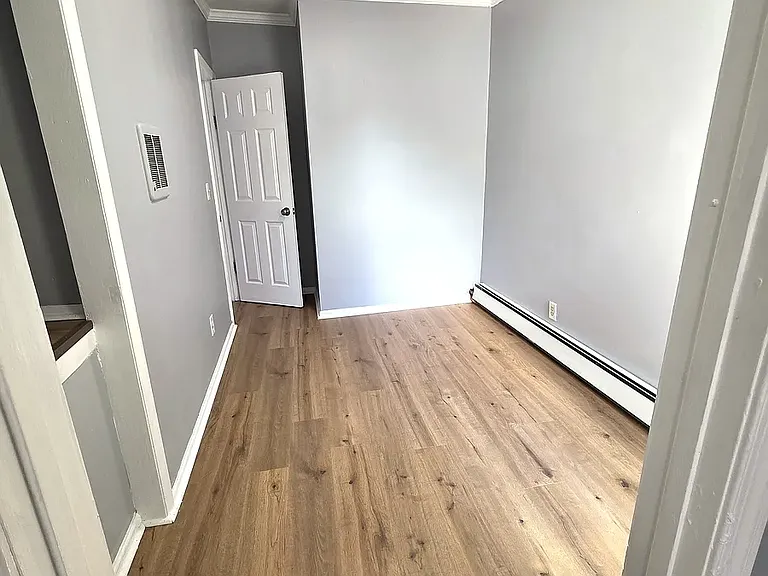 626 Eisenbrown St — Photo 12