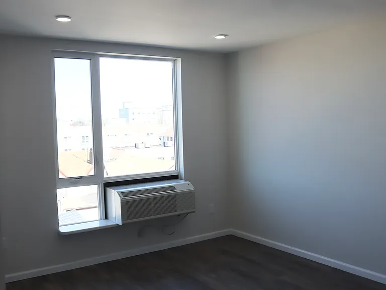 Clark street apartments — Photo 25