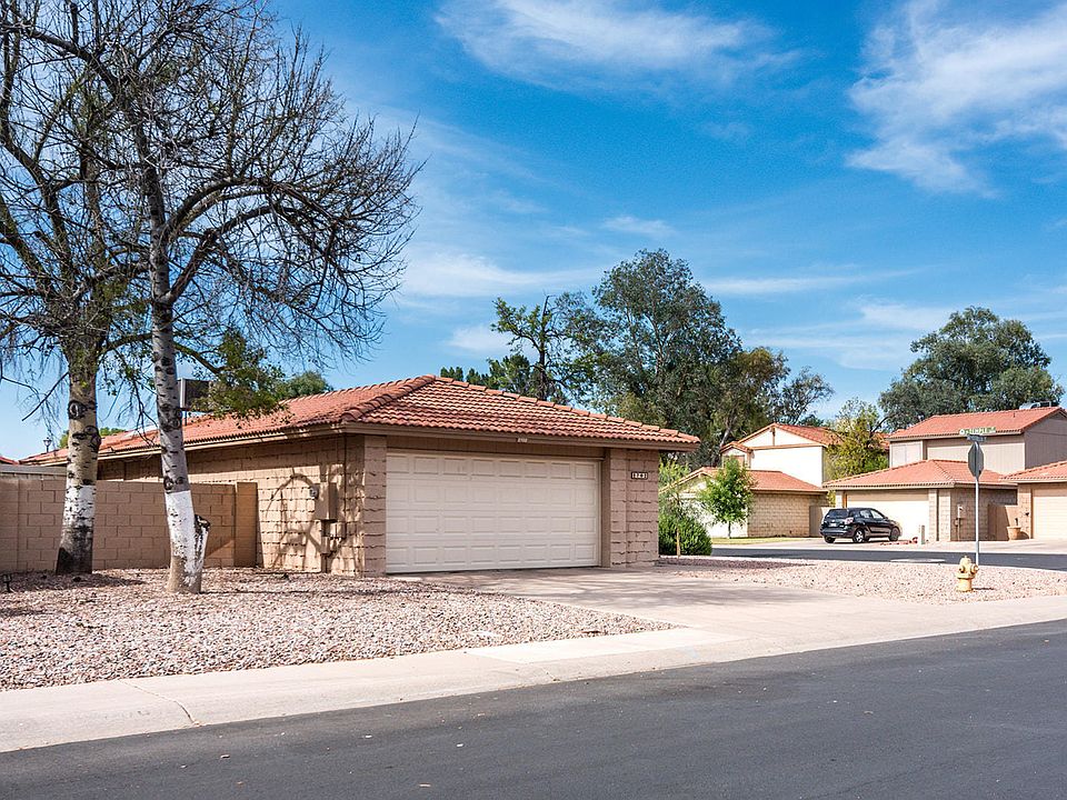 1st image of 2702 W Estrella Dr