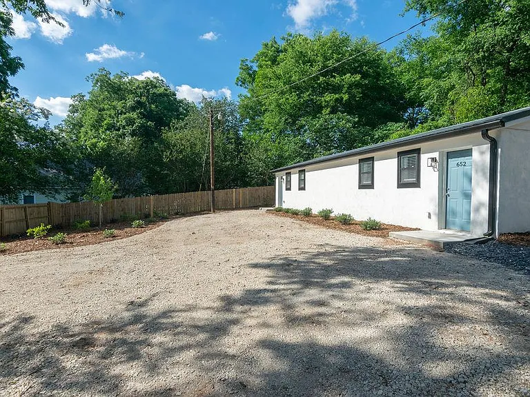 648 Dearing St — Photo 9