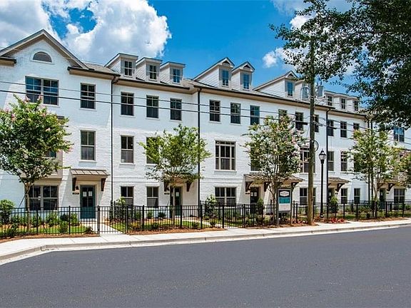 2nd image of 2873 Elmwood Dr SE #10
