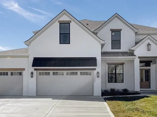 13471 Terrace Park Dr, Kansas City, MO 64152
