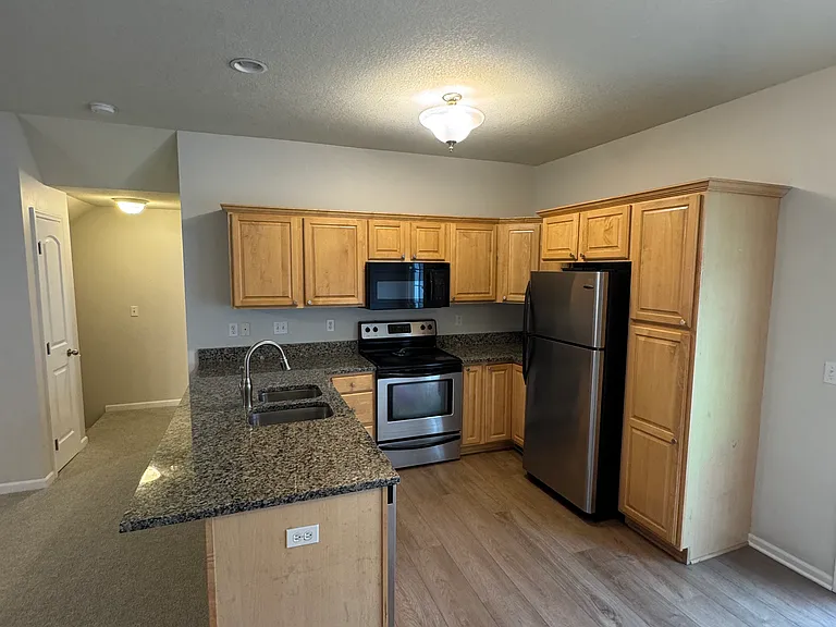 3025 SW White Birch Dr — Photo 12