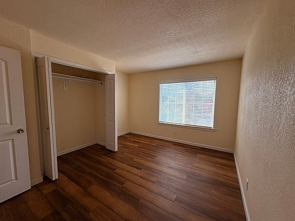 5th image of 2465 Cabernet St