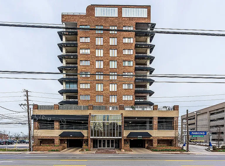 355 S Broadway