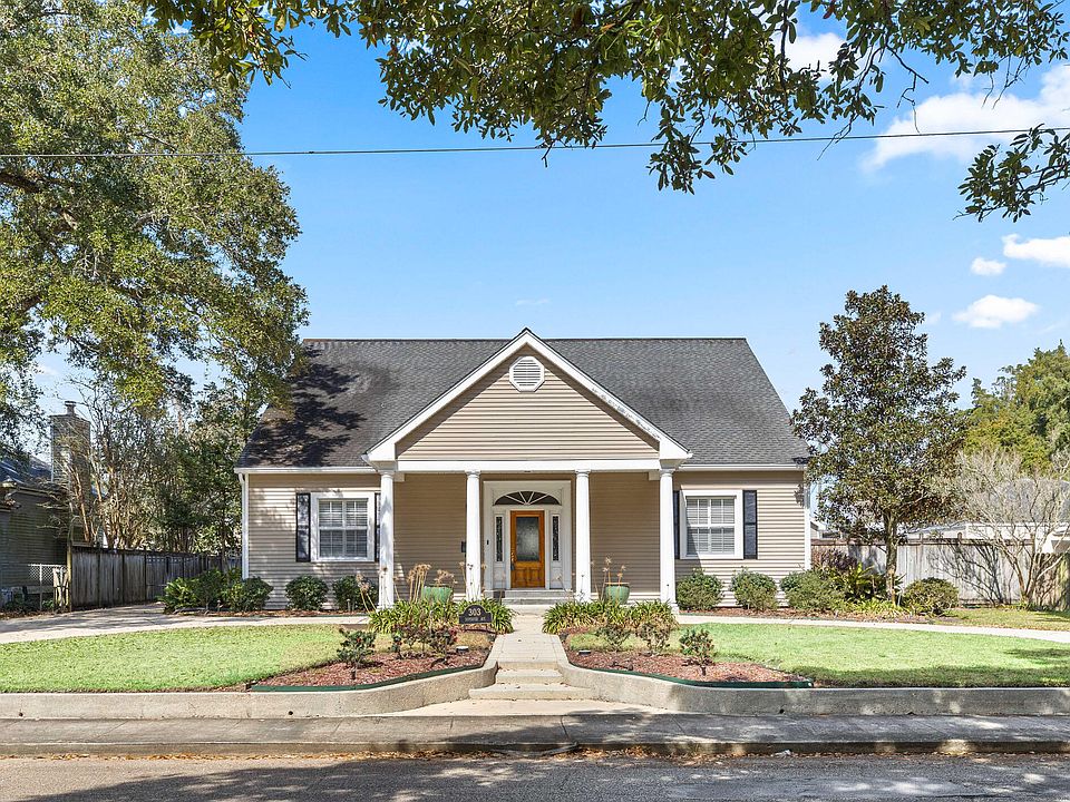 303 Duperier Ave, New Iberia, LA 70563 Zillow