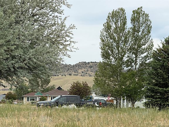 5th image of Moores Creek Ct
