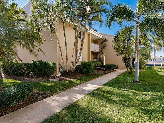 3rd image of 3251 White Ibis Ct Unit A1