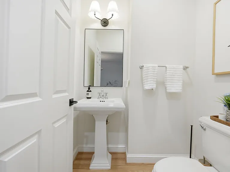 1320 Lessard Ln — Photo 11