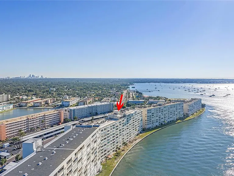 6020 Shore Blvd S #712 — Photo 41