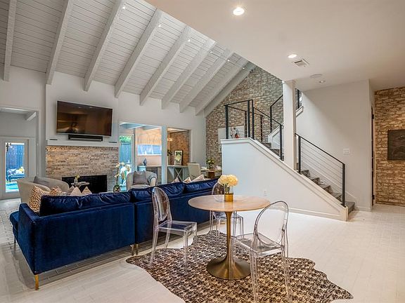 The expansive open flor plan makes this home perfect for entertaining. Sonos sound system with speakers and sub woofer. Smart TVs