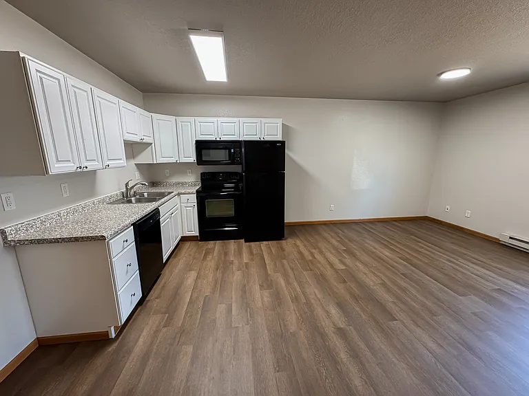117 W Main St — Photo 38