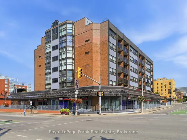 80 Athol St E #403, Oshawa, ON L1H 8B7