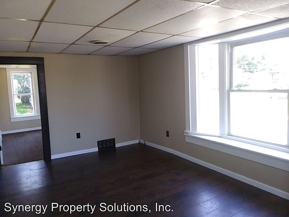 5th image of 327 S Main St #5946901