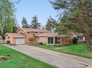 1215 E Euclid Ave, Arlington Heights, IL