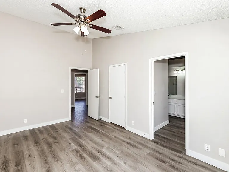 934 Wagon Train Dr — Photo 11