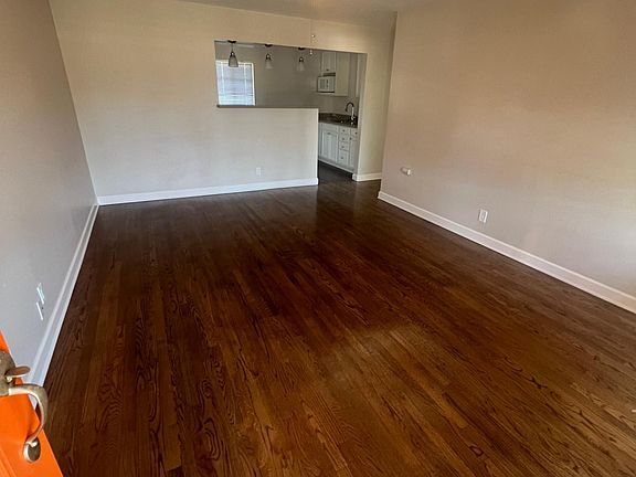 3rd image of 647 N San Pedro St APT 4