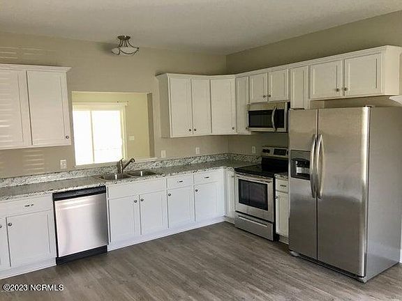 3rd image of 2316 Chavis Dr #A