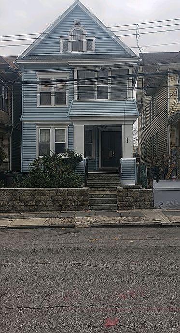 1st image of 108 W Sidney Ave
