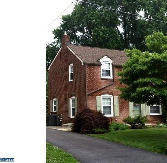 For Sale: 208 Village Rd, Wilmington, DE 19805