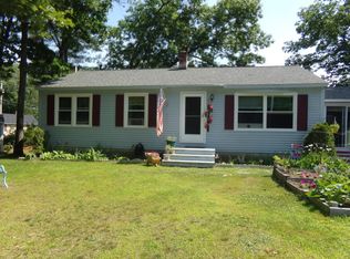 2 Walkers Ridge Dr, Sanford, ME 04073