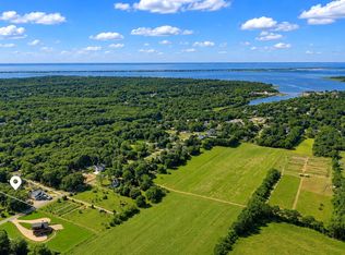 38 N Bay Ave, Eastport, NY 11941