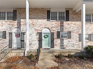 8325 Mackey St, Overland Park, KS 66212