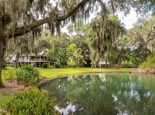 29 Godley Rd, Saint Helena Island, SC 29920