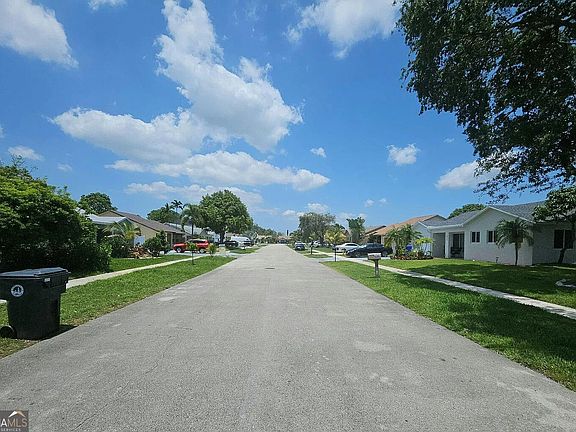 4th image of 2003 SW 86th Ave