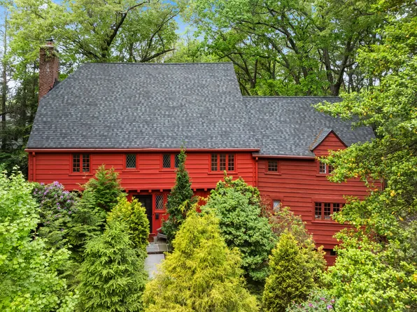 185 Blake Road, Hamden, CT 06517