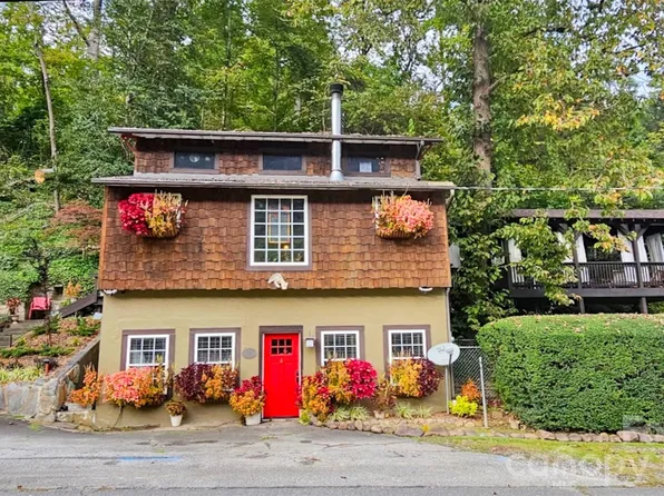 712 Main St, Chimney Rock, NC 28720