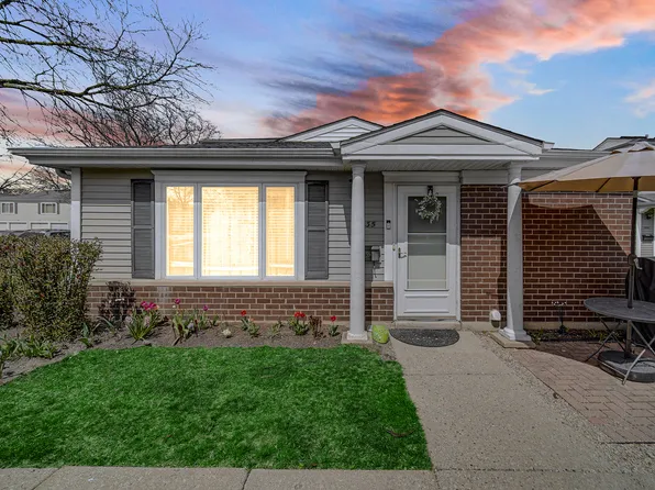 1435 Cove Dr #197-A, Prospect Heights, IL 60070