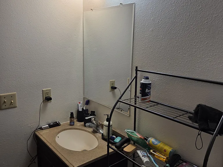 4725 Toronto St #4 — Photo 6