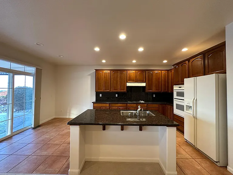 2365 Anqua Dr — Photo 7
