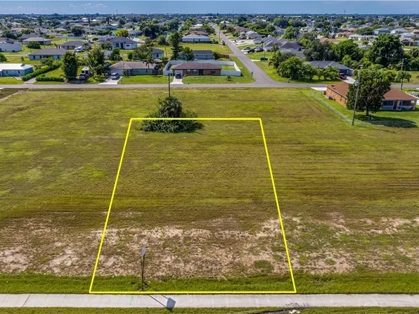 1316 Diplomat Pkwy E, Cape Coral, FL 33909