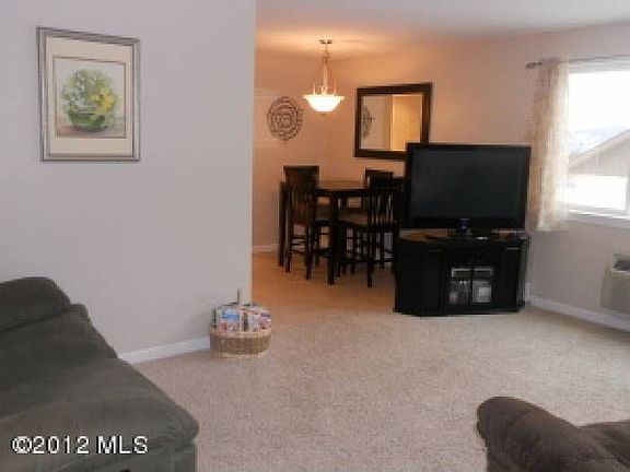 Bright and Sunny Home